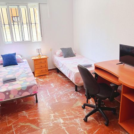 Habitacion Compartido Huelva Centro Buitenkant foto